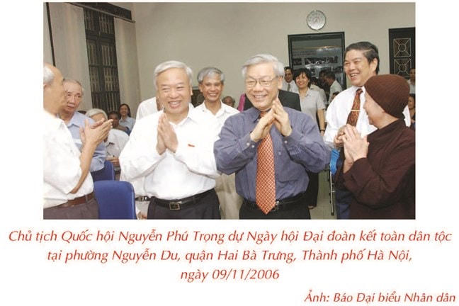 Hình ảnh Tổng Bí thư Nguyễn Phú Trọng tham dự Ngày hội Đại đoàn kết toàn dân tộc với nhân dân trên khắp mọi miền Tổ quốc