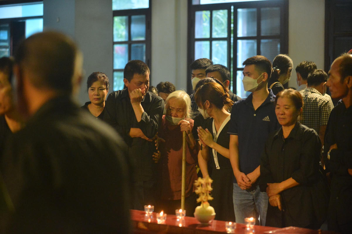 17h cùng ngày lực lượng chức năng sẽ dẫn đoàn di quan từ Nhà tang lễ quốc gia đi Đài hóa thân Hoàn Vũ (Văn Điển, Thanh Trì, Hà Nội) theo tuyến đường: Nhà tang lễ quốc gia - Trần Thánh Tông - Lê Thánh Tông - Lý Thường Kiệt - Lê Duẩn - Giải Phóng - Ngọc Hồi - Phan Trọng Tuệ - vào Nghĩa trang Văn Điển.