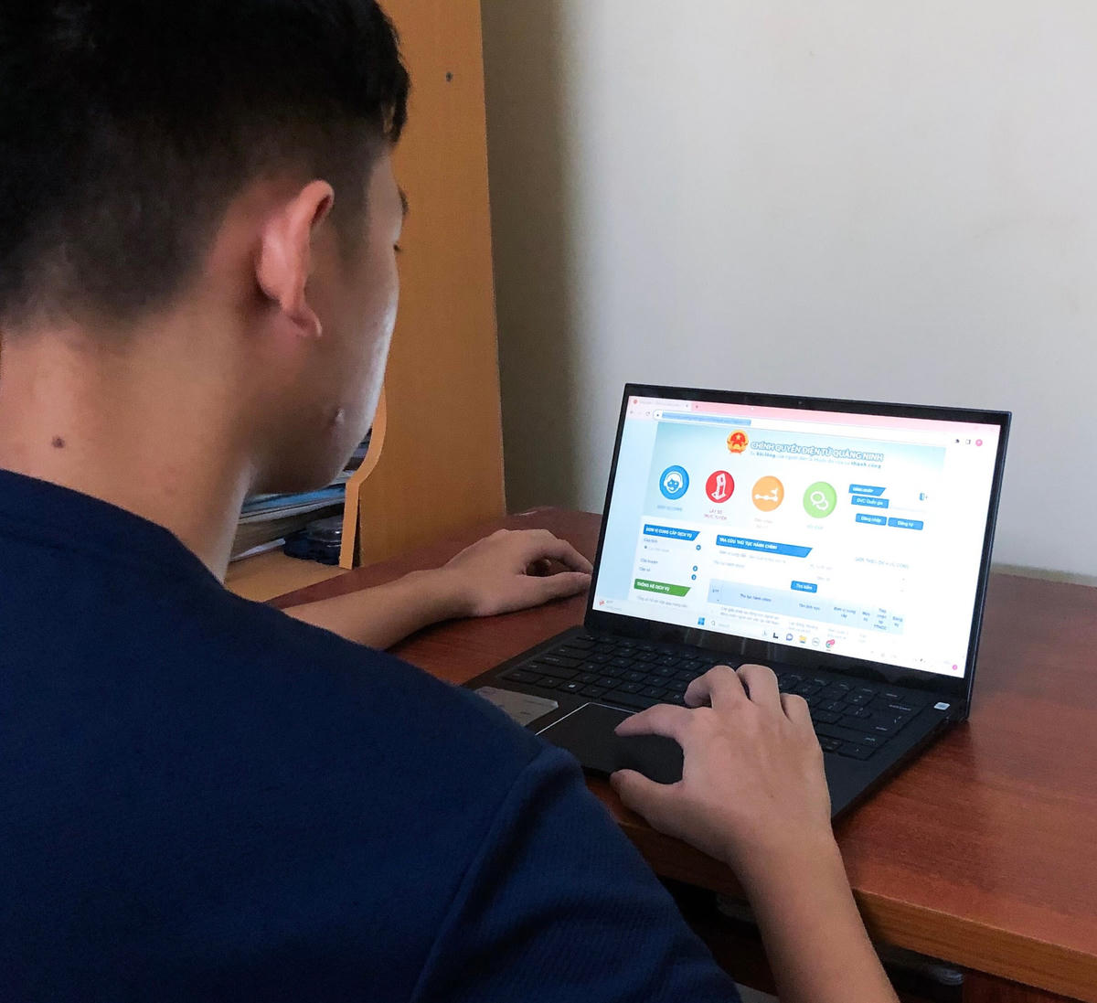 Dịch vụ công trực tuyến mang đến sự nhanh chóng, thuận tiện.  