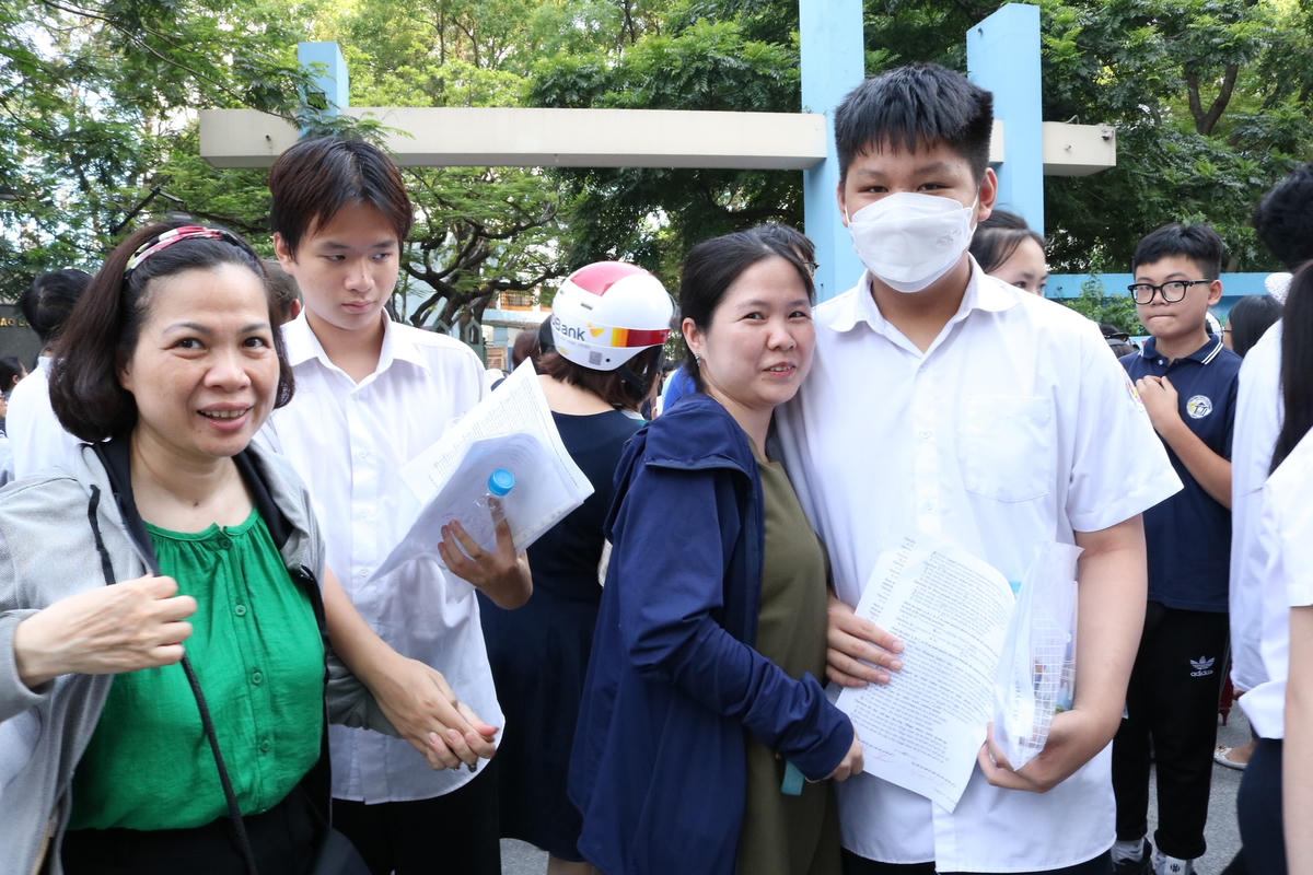 Sáng 11/6, thí sinh sẽ hoàn thành môn thi cuối cùng là Toán trong 120 phút, bắt đầu từ 8h.
