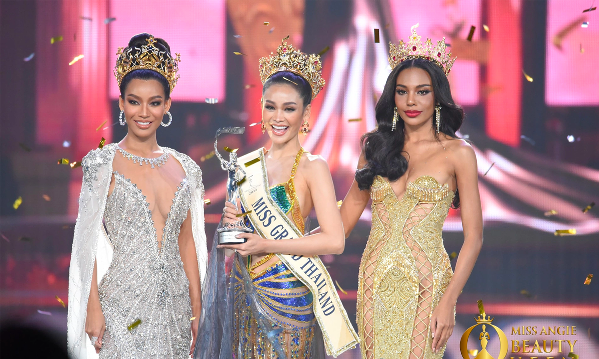 Top 3 của cuộc thi gây tranh cãi. 