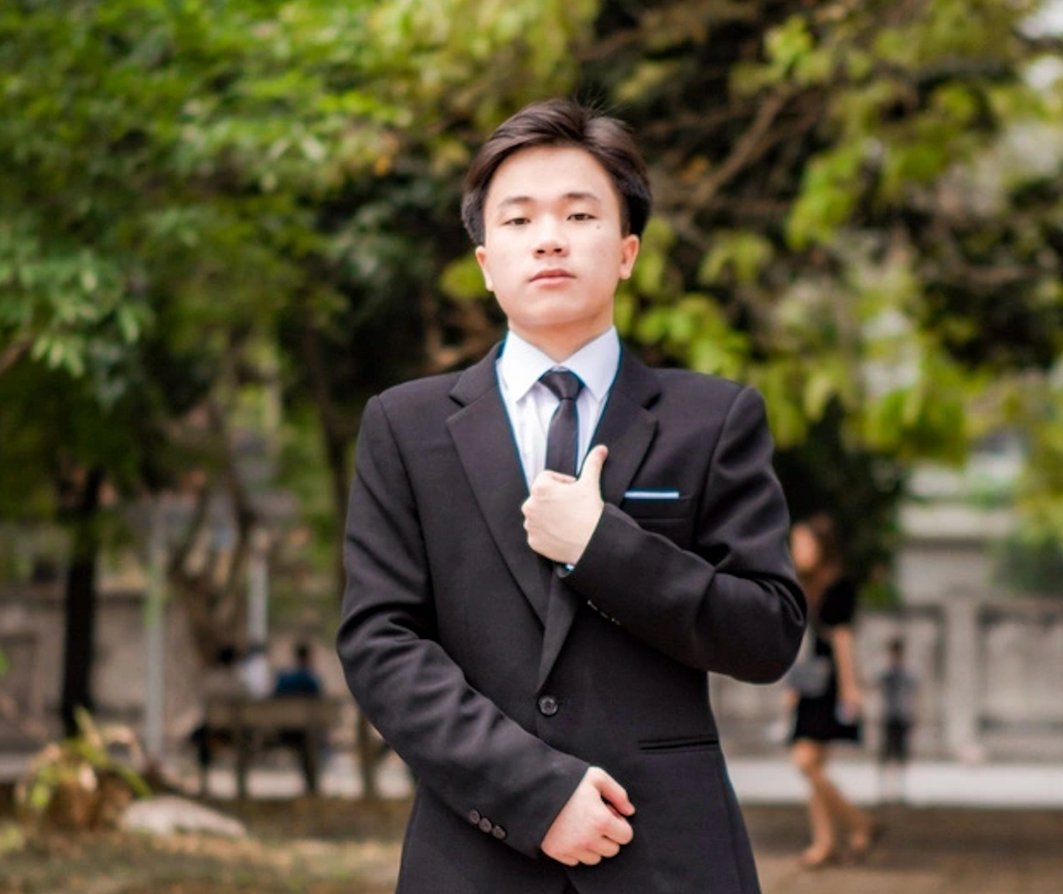 Thủ khoa Nguyễn Mạnh Thắng (29,35 điểm).  