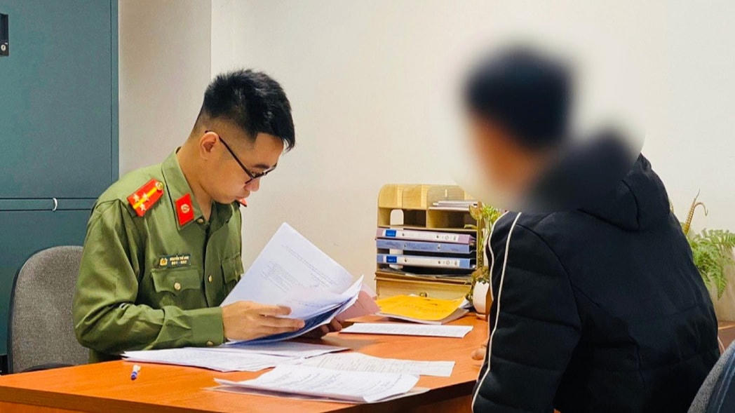 Anh C tại cơ quan Công an. Ảnh: Công an TP Hà Nội.