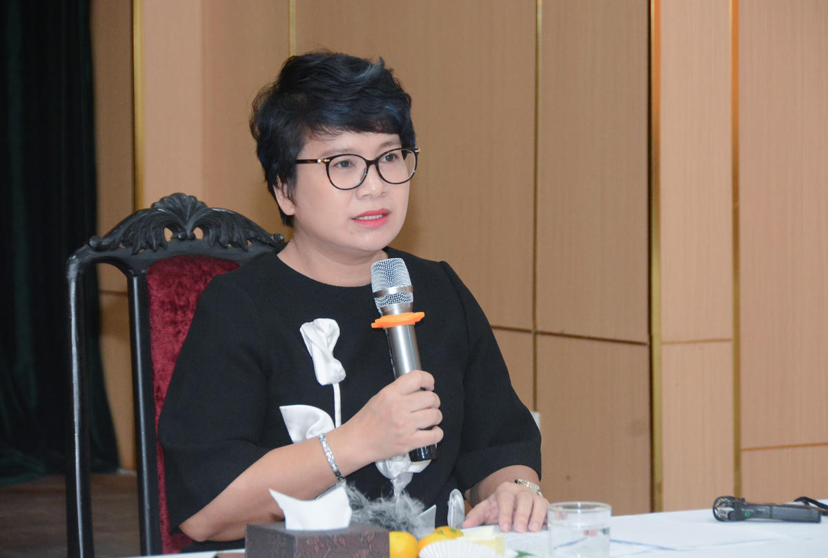 PGS.TS Nguyễn Thu Thủy, Vụ trưởng Vụ Giáo dục đại học (Bộ GDĐT) thông tin với báo chí tại sự kiện.