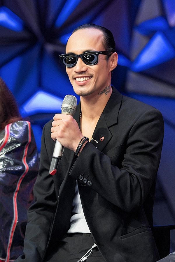 Phạm Anh Khoa vướng phải scandal gạ tình. 