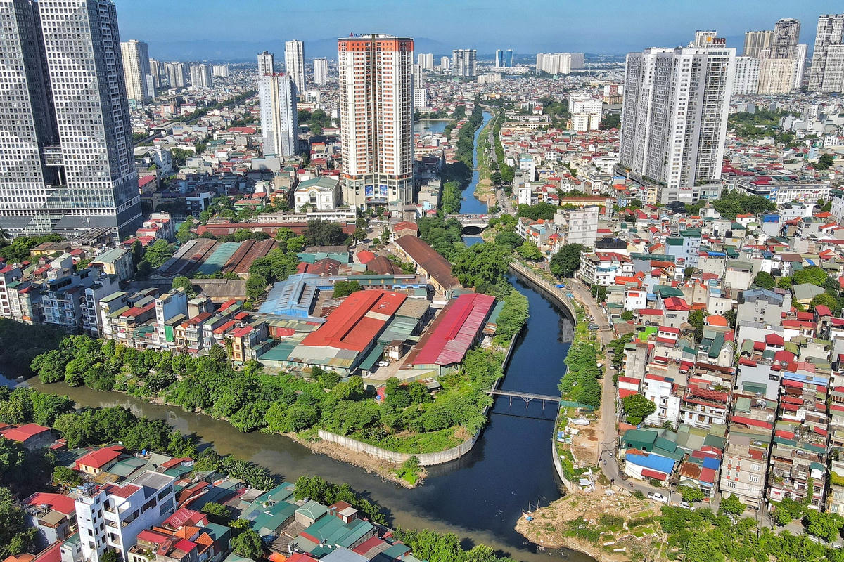 Cụm công trình có hai hạng mục lớn, gồm Xây dựng cụm công trình đầu mối Trạm bơm tiêu Yên Nghĩa; Cứng hóa kênh La Khê dẫn nước về bể hút và đường giao thông hai bên bờ kênh.