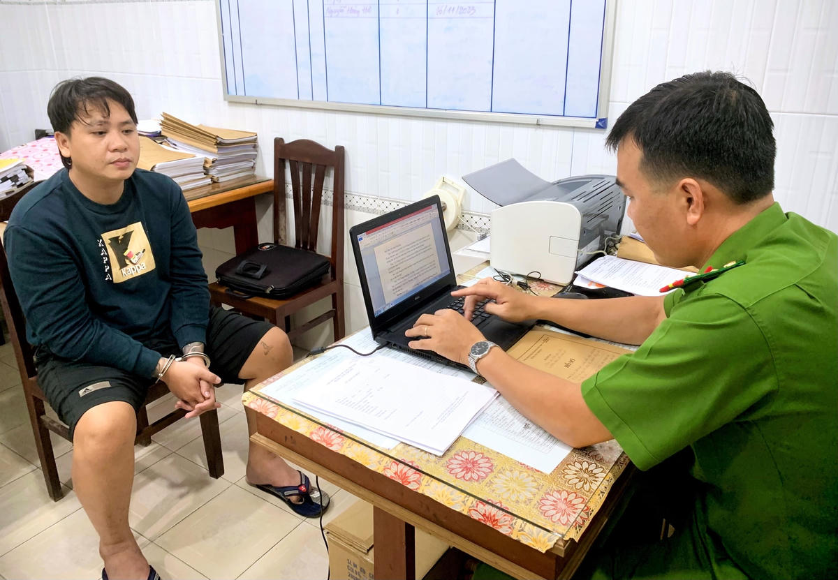 Bị can Nguyễn Trung Trạng tại cơ quan Công an.