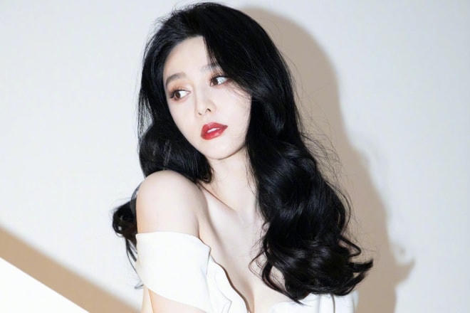 Phạm Băng Băng tìm mọi cách trở lại showbiz sau ồn ào trốn thuế ảnh hưởng danh tiếng, sự nghiệp. 