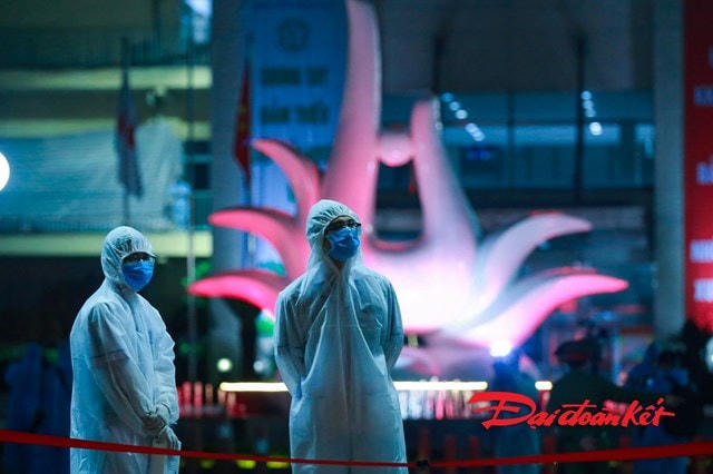 Tăng cường phòng chống dịch để ngăn chặn biến thể mới. Ảnh minh họa: Quang Vinh.