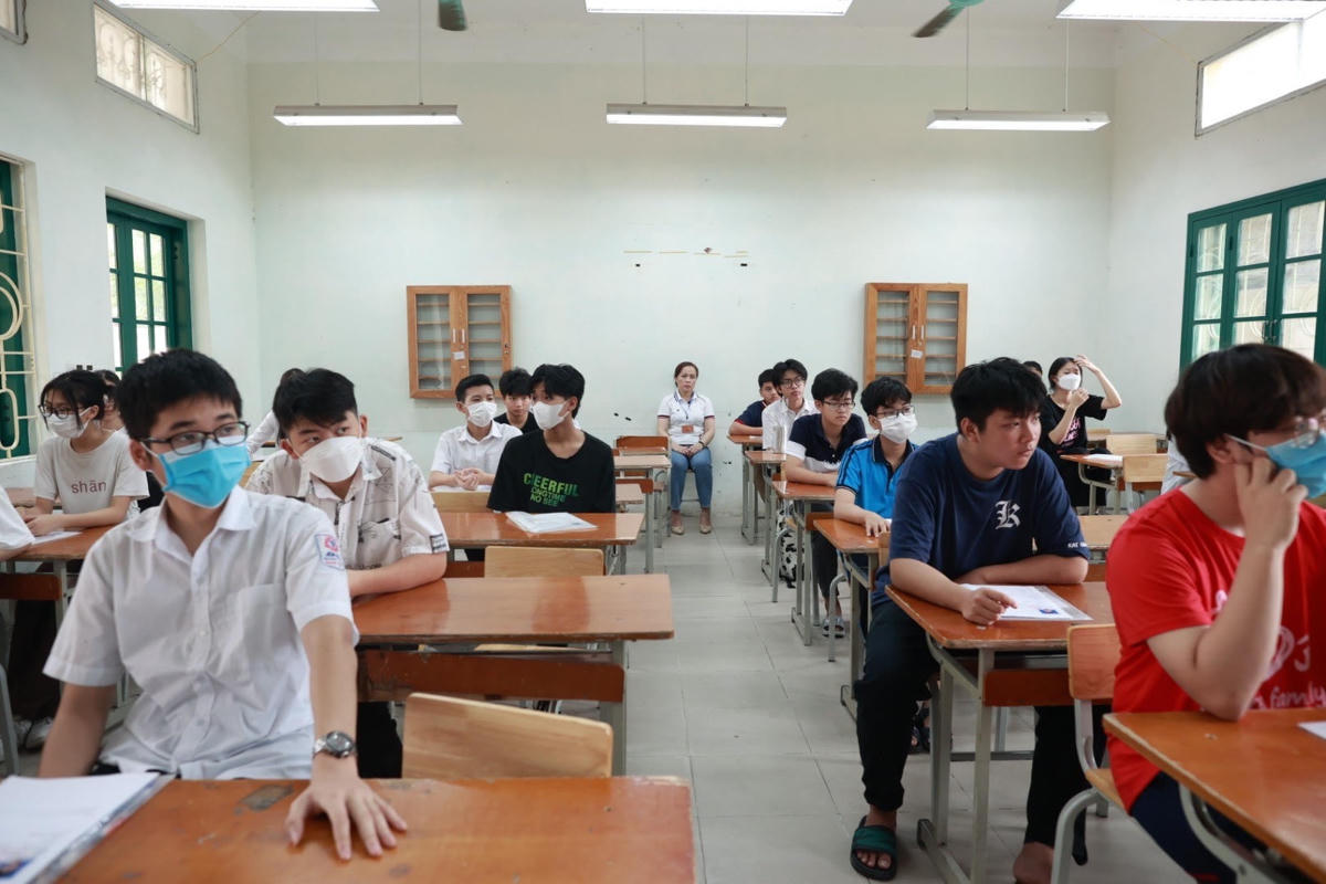 Học sinh Hà Nội thi vào lớp 10 năm học 2023-2024. Ảnh: Quang Vinh.