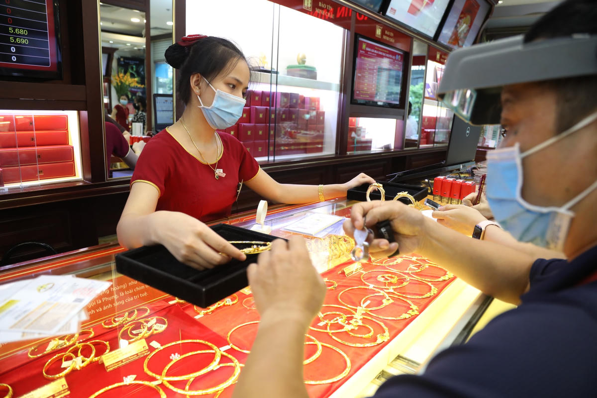 Những ngày qua giá vàng tăng nhưng giao dịch không nhiều. Ảnh: Quang Vinh/