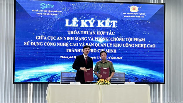 Khu Công nghệ cao Thành phố Hồ Chí Minh (SHTP) ký kết hợp tác với Cục an ninh mạng và Phòng chống tội phạm công nghệ cao (A05) thúc đẩy phát triển các sản phẩm điện tử lưỡng dụng.