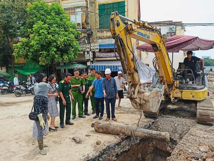 Khẩu súng thần công được phát hiện trong quá trình thi công đào đường – Nguồn: Bảo tàng Hải Phòng.