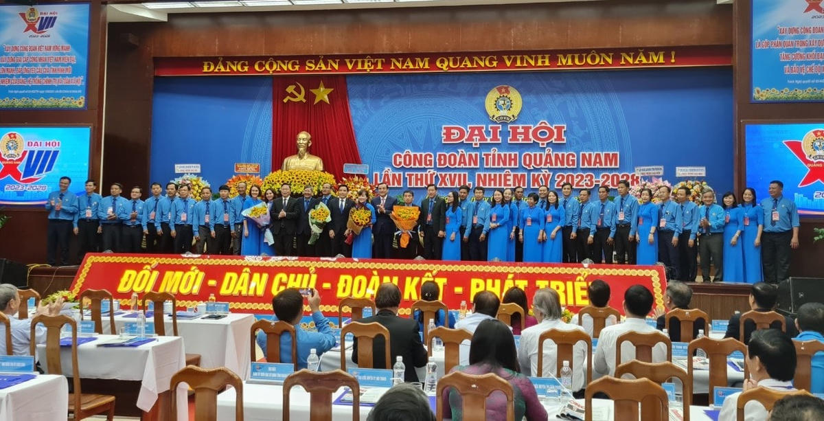 Ra mắt Ban Chấp hành LĐLĐ tỉnh Quảng Nam khoá XVII, nhiệm kỳ 2023-2028.