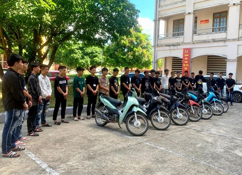 23 thanh, thiếu niên tham gia vụ gây rối TTCC, đâm người bị thương tại Ninh Bình.