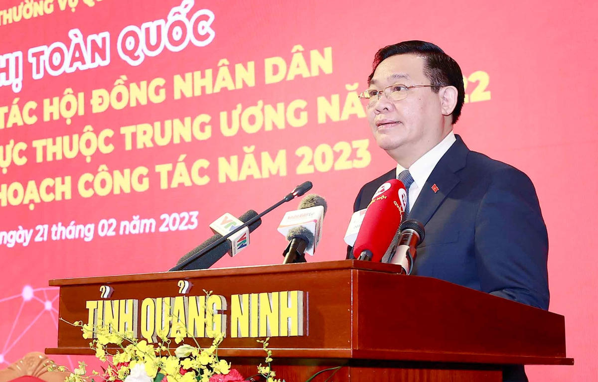Ủy viên Bộ Chính trị, Chủ tịch Quốc hội Vương Đình Huệ phát biểu tại Hội nghị.