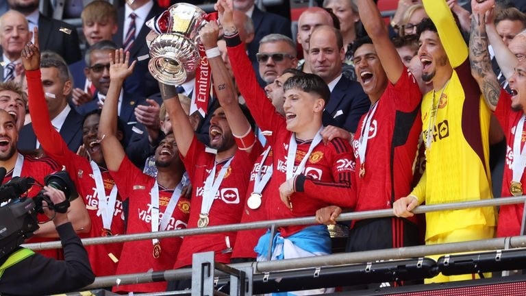 Man Utd lập hàng loạt kỷ lục sau khi vô địch FA Cup - 2