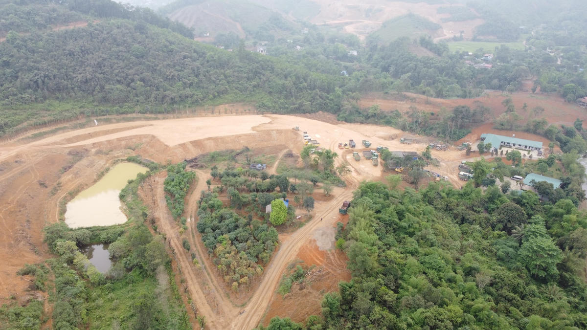 Chưa được cấp phép nhưng chủ đầu tư dự án Đông Trường Sơn đã bị xử phạt vi phạm 'trật tự xây dựng'