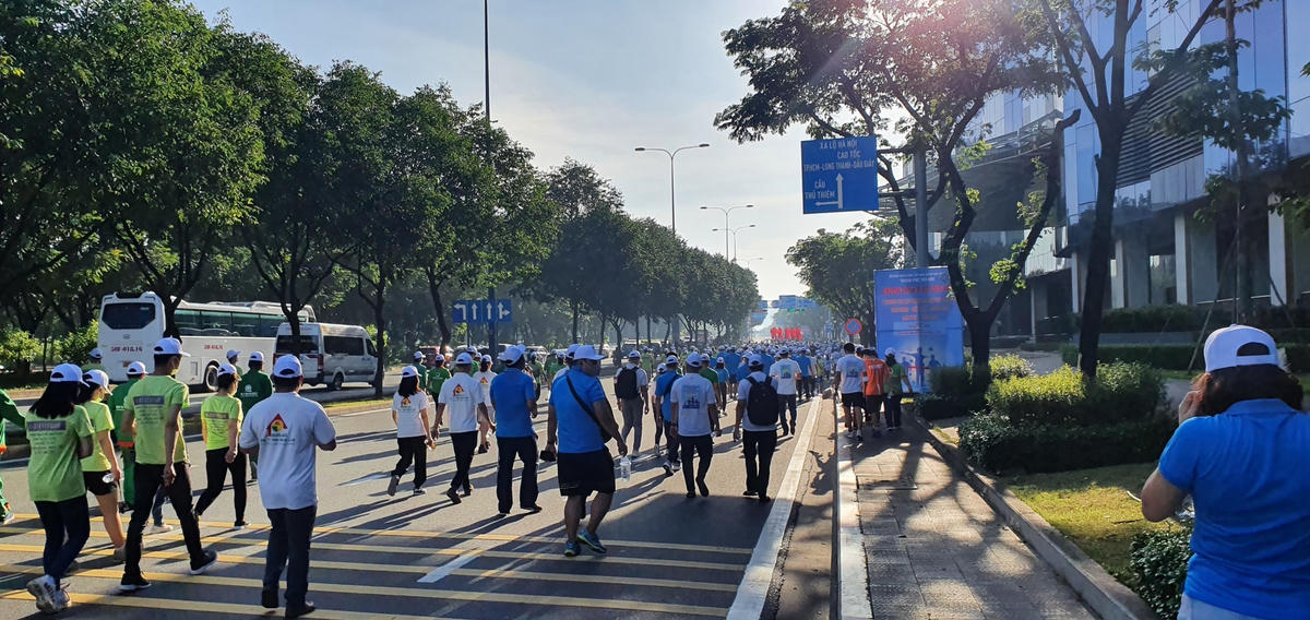 Một hoạt động quảng bá văn hóa - du lịch ngoài trời thu hút hàng ngàn người tham gia đi bộ đồng hành tại TP Thủ Đức mới đây (Ảnh: Hồng Phúc).