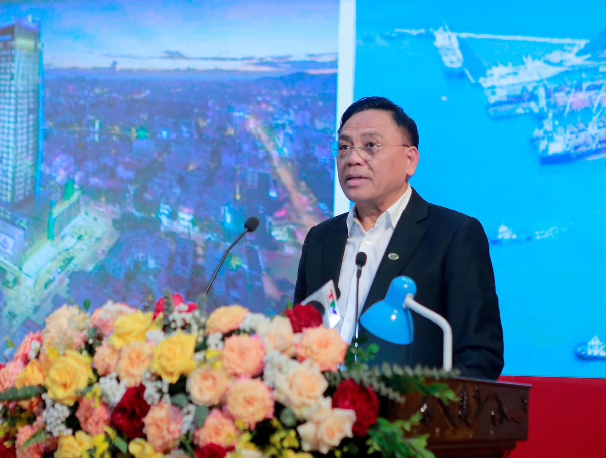 Ông Cao Tiến Đoan, Chủ tịch HHDN tỉnh Thanh Hoá phát biểu tại hội nghị.
