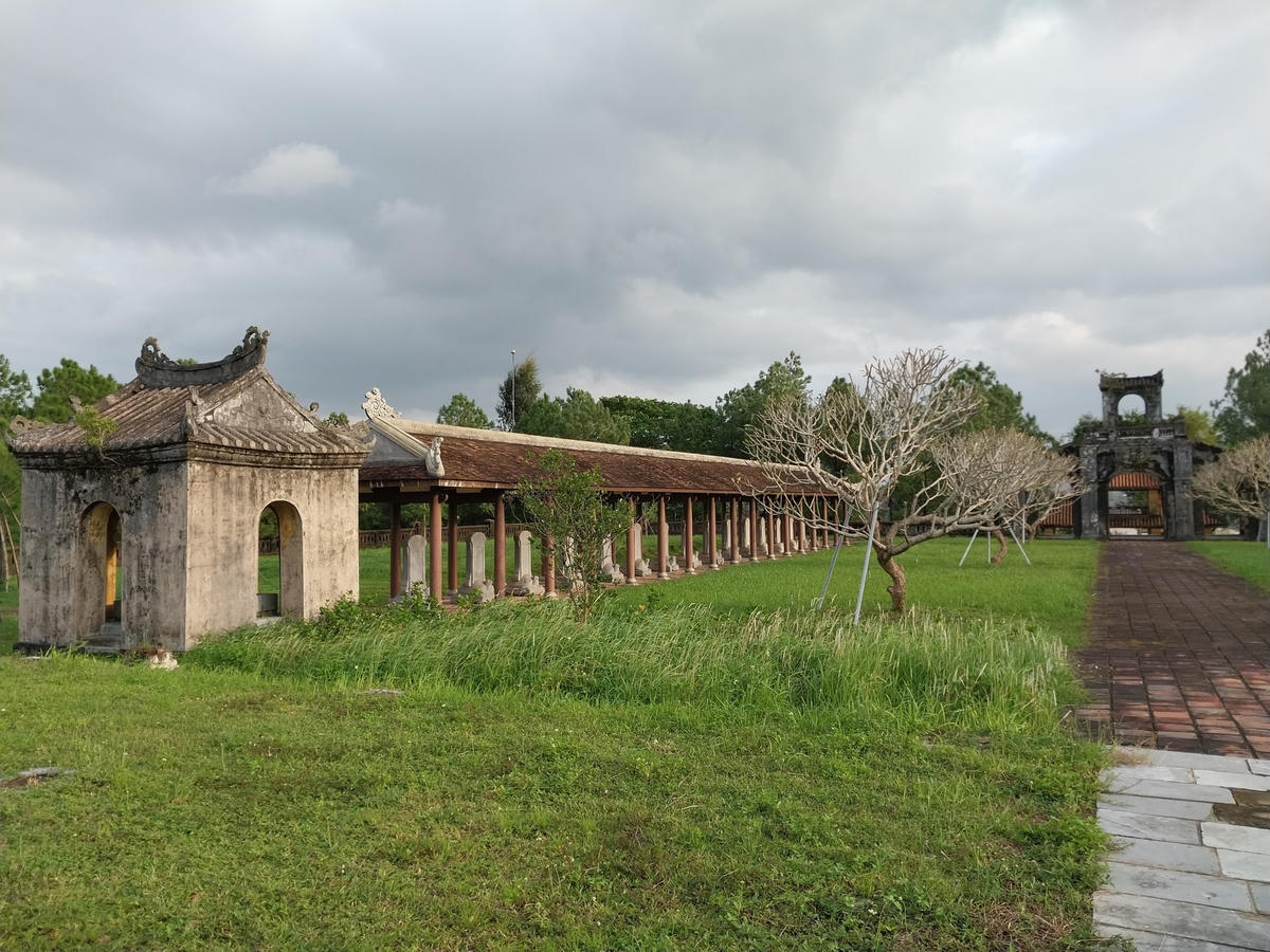 Tại kỳ họp chuyên đề lần thứ 7, HĐND tỉnh Thừa Thiên - Huế khóa VIII đã quyết định phê duyệt chủ trương đầu tư dự án “Tu bổ, tôn tạo và phục hồi thích nghi Di tích Văn Miếu” tổng mức đầu tư hơn 65,9 tỷ đồng từ nguồn ngân sách nhà nước, dự kiến triển khai trong 3 năm.