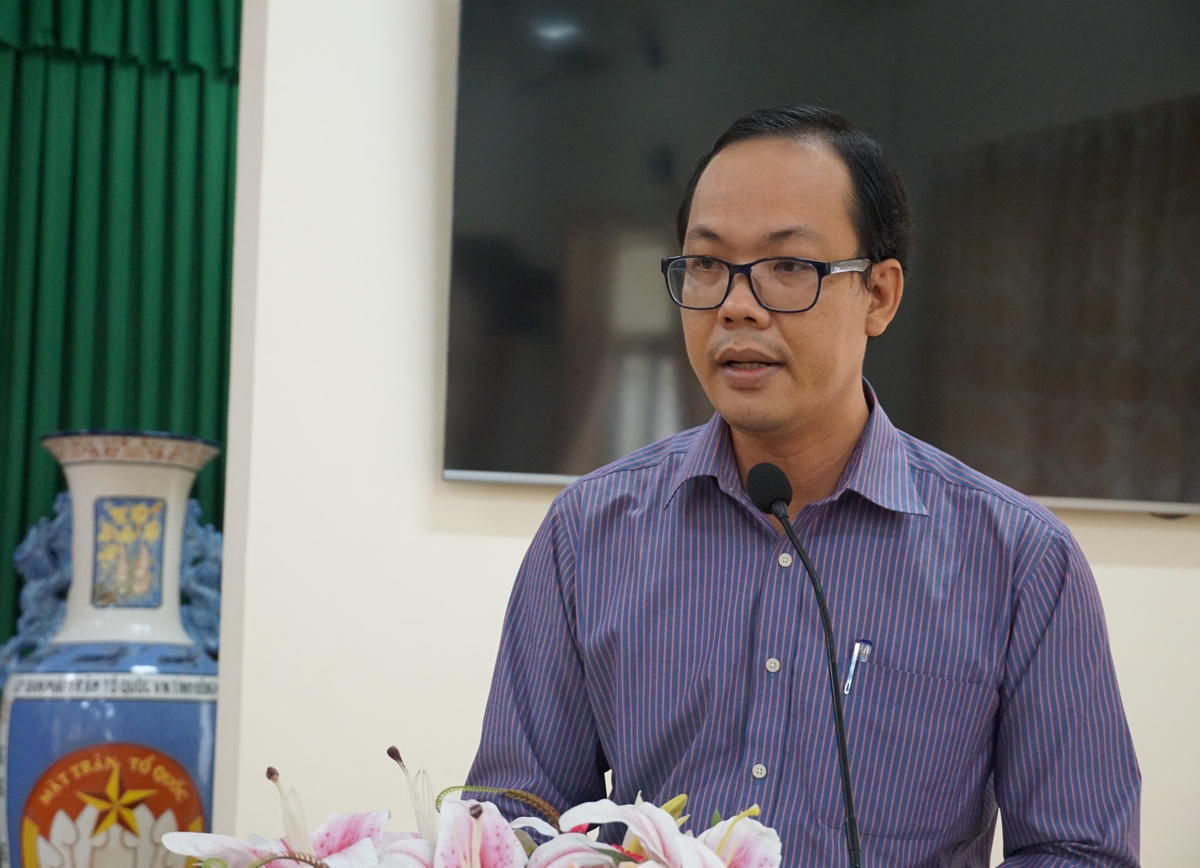 Đại biểu tham luận tại hội nghị. Ảnh: Mạnh Thìn.