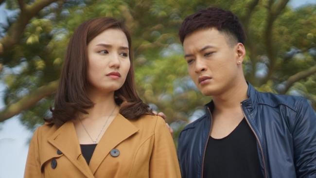 Mặc dù được khen ngợi về diễn xuất song thời điểm khi bộ phim lên sóng vai diễn của Lã Thanh Huyền khiến khán giả tỏ ra khó chịu khi xem phim phiên bản lồng tiếng thiếu chuyên nghiệp.