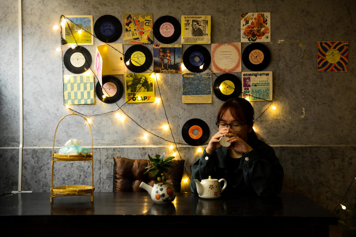 Trải nghiệm quán trà độc đáo bậc nhất Hà Nội: Khách đến tự phục vụ, tự trả tiền