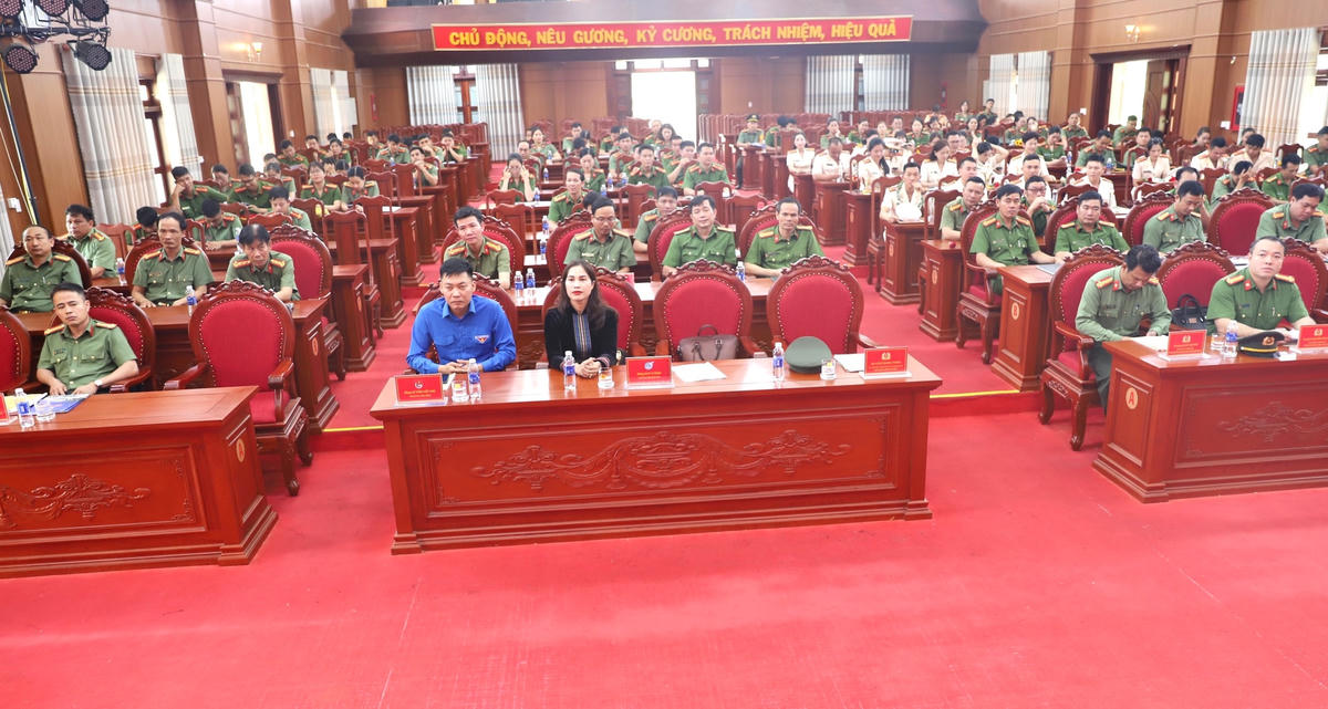 Các đại biểu dự Lễ tuyên dương.