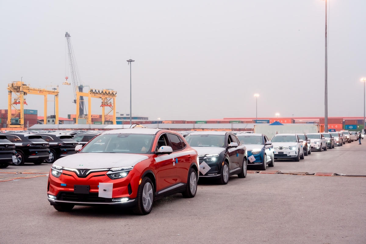 VinFast xuất khẩu 1.879 xe VF8 tiếp theo tới Bắc Mỹ