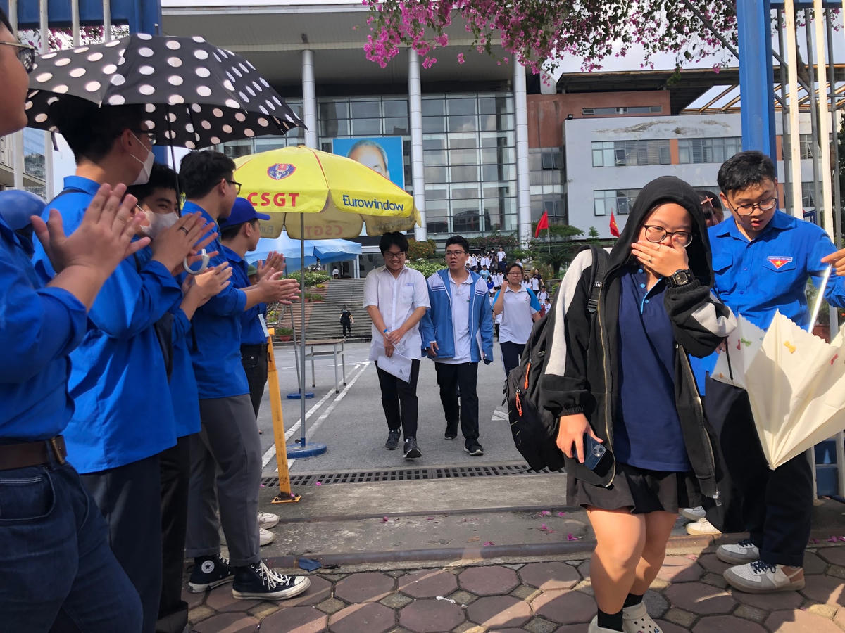 Nhiều thí sinh tự tin làm được từ 70 - 80% lượng đề thi.