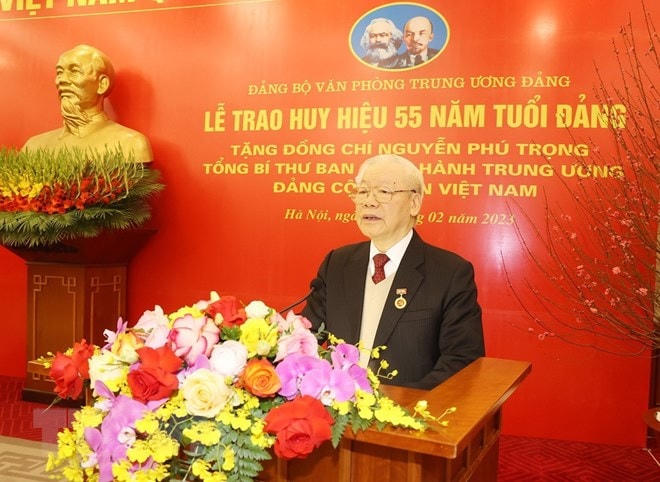 Tổng Bí thư Nguyễn Phú Trọng phát biểu tại buổi lễ. Ảnh: Trí Dũng/TTXVN.Tổng Bí thư Nguyễn Phú Trọng tại buổi lễ nhận Huy hiệu 55 năm tuổi Đảng. Ảnh: Trí Dũng/TTXVN.Tổng Bí thư Nguyễn Phú Trọng phát biểu tại buổi lễ. Ảnh: Trí Dũng/TTXVN.