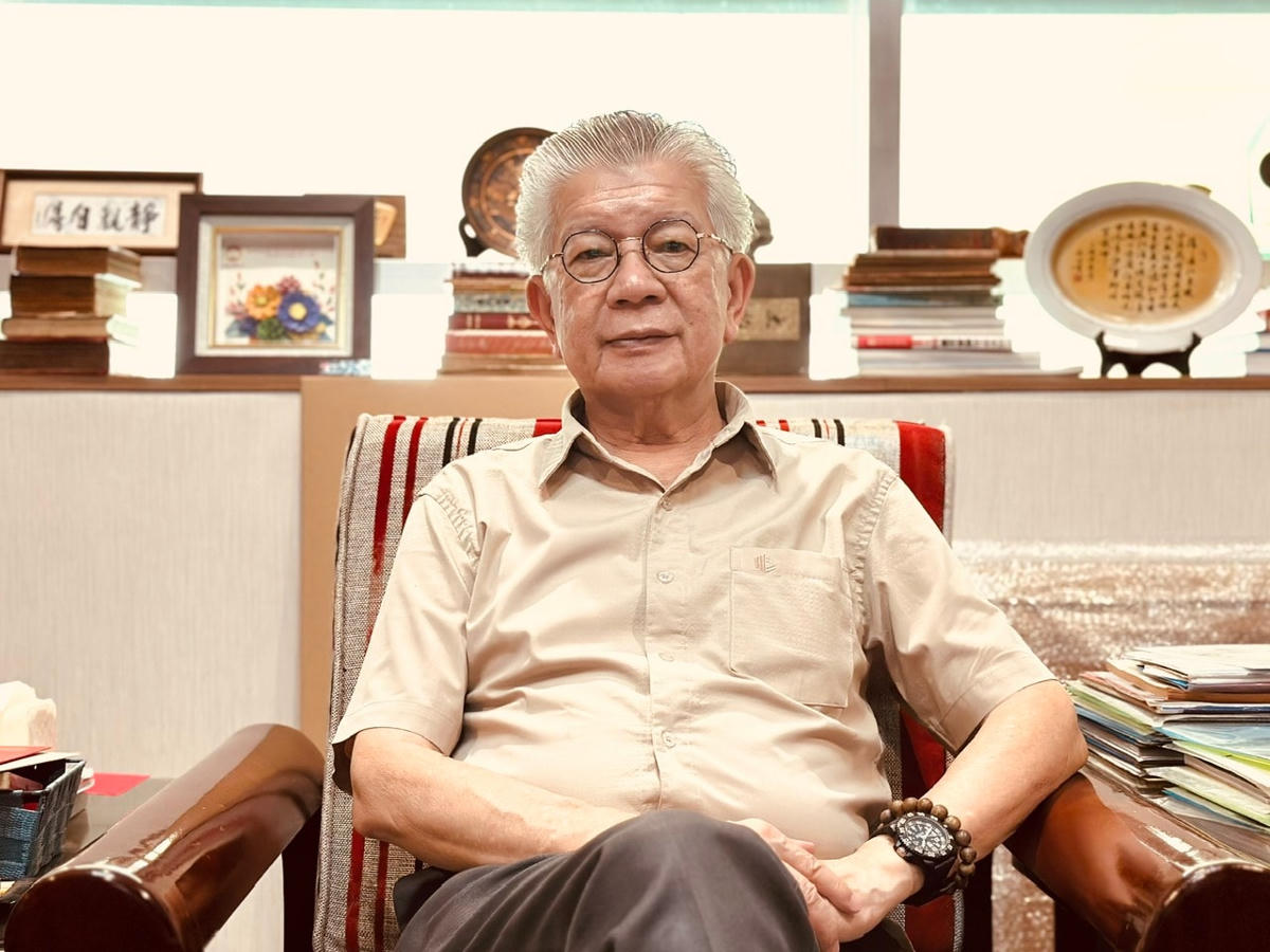 Ảnh 5- Ông Đỗ Long