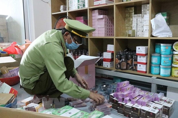 Nhiều vụ việc kinh doanh hàng giả hàng nhái trên không gian mạng bị phanh phui.