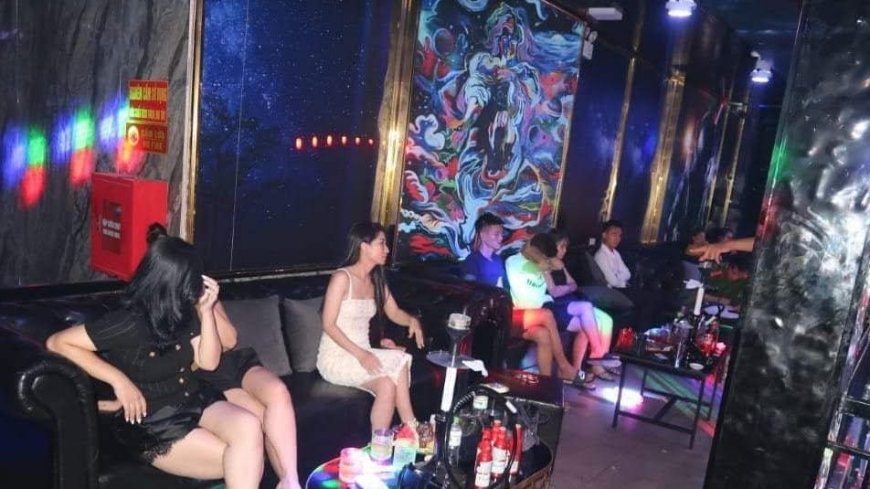 Kiểm tra 109 dân chơi tại đây, phát hiện có 57 người phê ma túy.