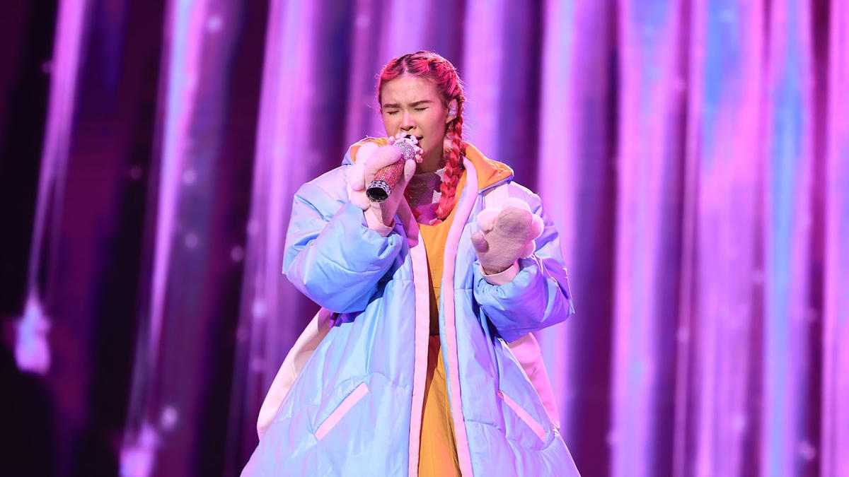 Khởi My trở lại trên sân khấu "Ca sĩ mặt nạ".