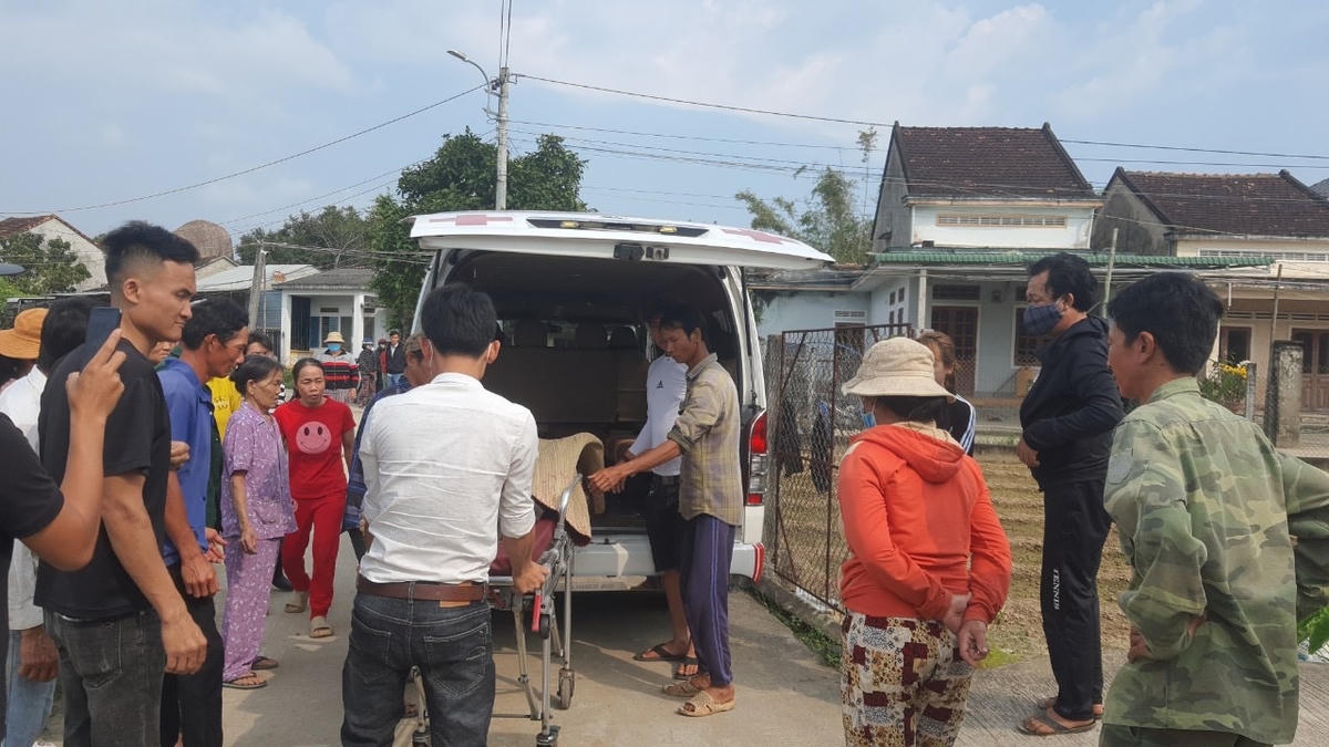 Thi thể của nạn nhân trong vụ TNGT đã đưa về quê để an táng.