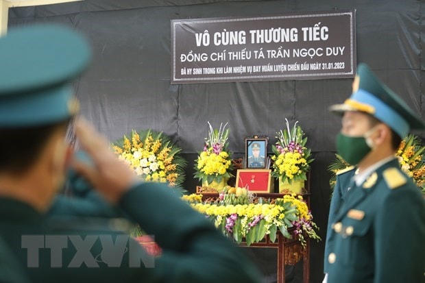 Lễ tang Thiếu tá phi công Trần Ngọc Duy. (Ảnh: Tuấn Anh/TTXVN).