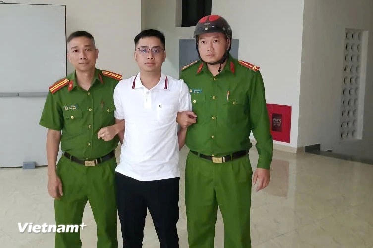 Đối tượng Bùi Đình Khánh bị bắt. (Nguồn: Vietnam+)
