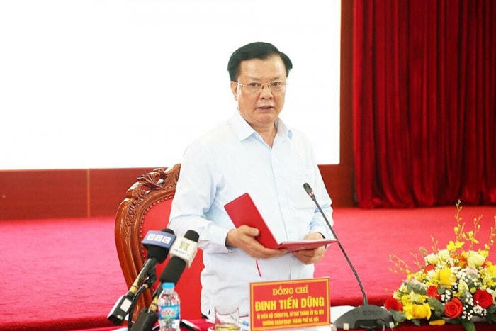 Bí thư Thành ủy Hà Nội Đinh Tiến Dũng phát biểu tại Hội nghị.