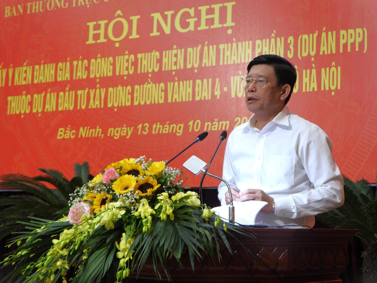 Phó Chủ tịch UBND tỉnh Bắc Ninh Ngô Tân Phượng phát biểu tại hội nghị.