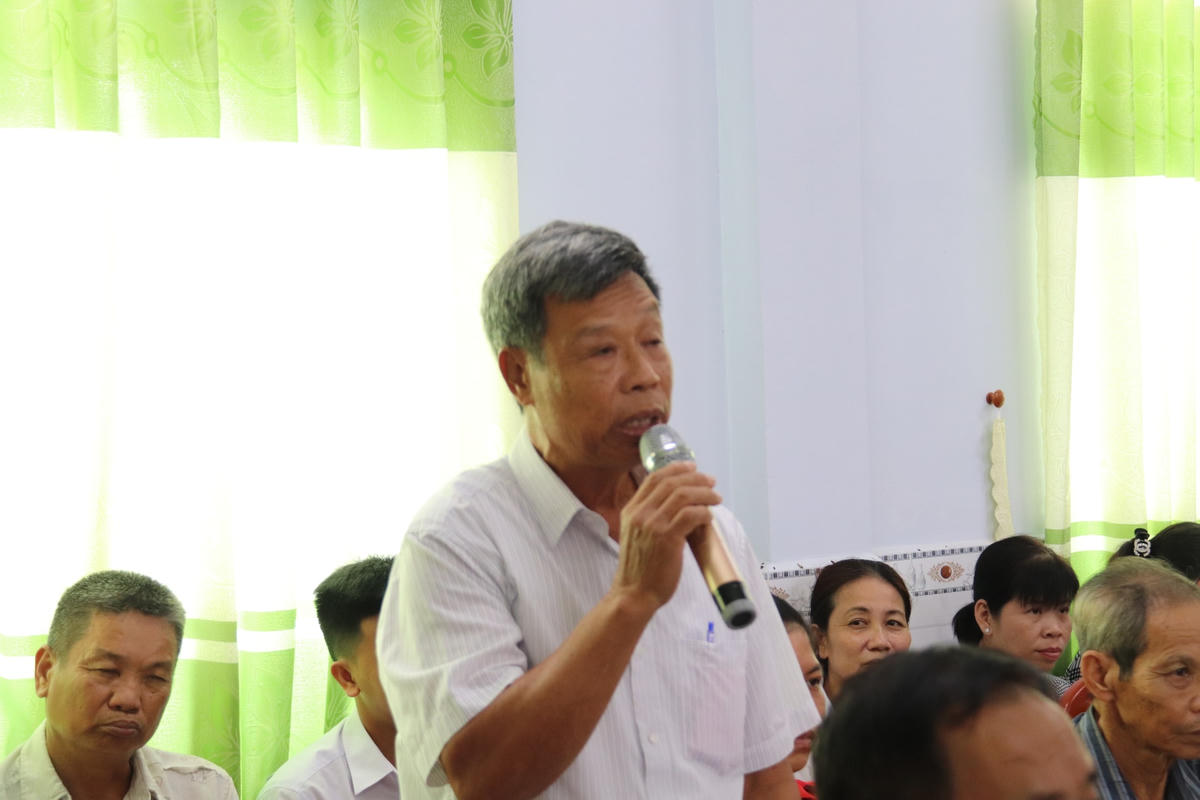 Cử tri xã Thới Thạnh, huyện Thới Lai phát biểu kiến nghị.