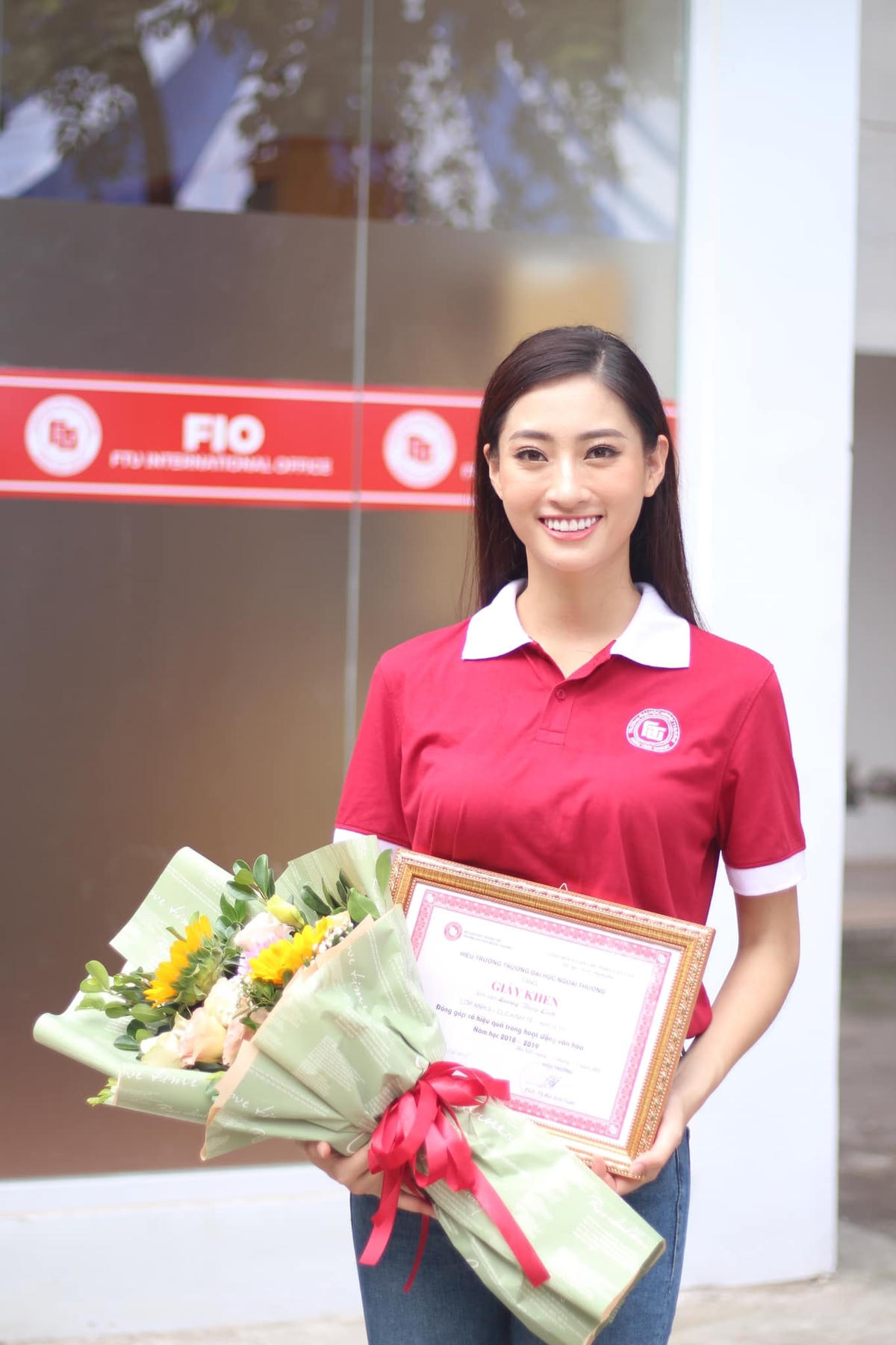 Bài khóa luận tốt nghiệp của Hoa hậu Lương Thùy Linh đạt 9.1 ở hệ số 10. 