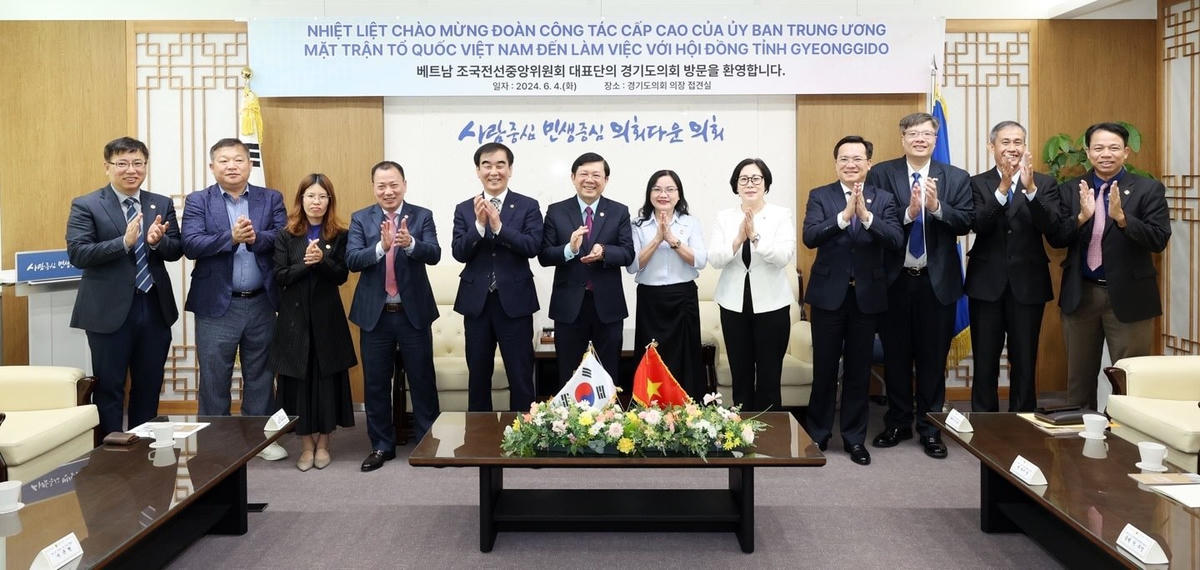 Chủ tịch Hội đồng tỉnh Gyeonggido tiếp Đoàn Cấp cao UB TƯ MTTQ Việt Nam