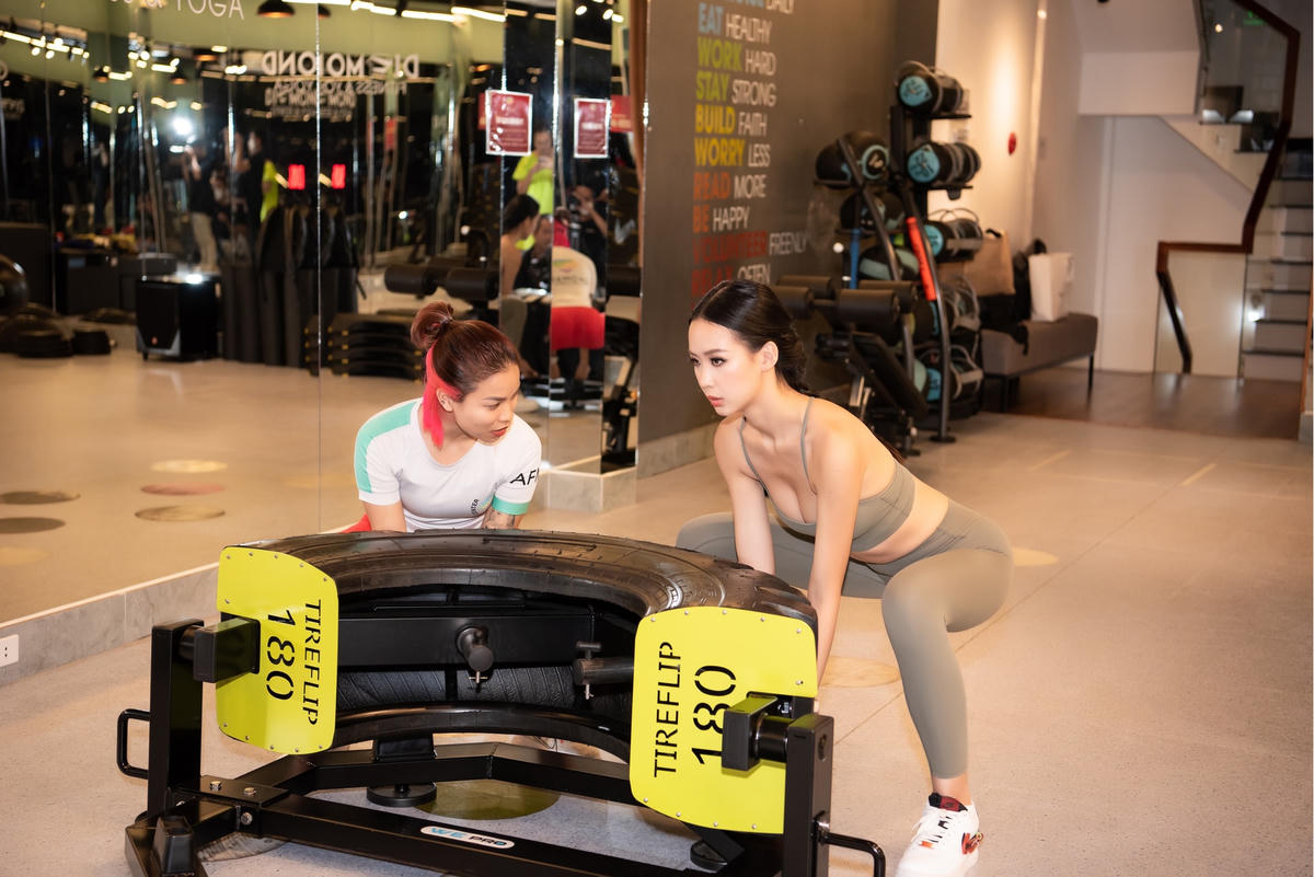 Bảo Ngọc tập boxing, cardio và chạy bộ để cải thiện hình thể.