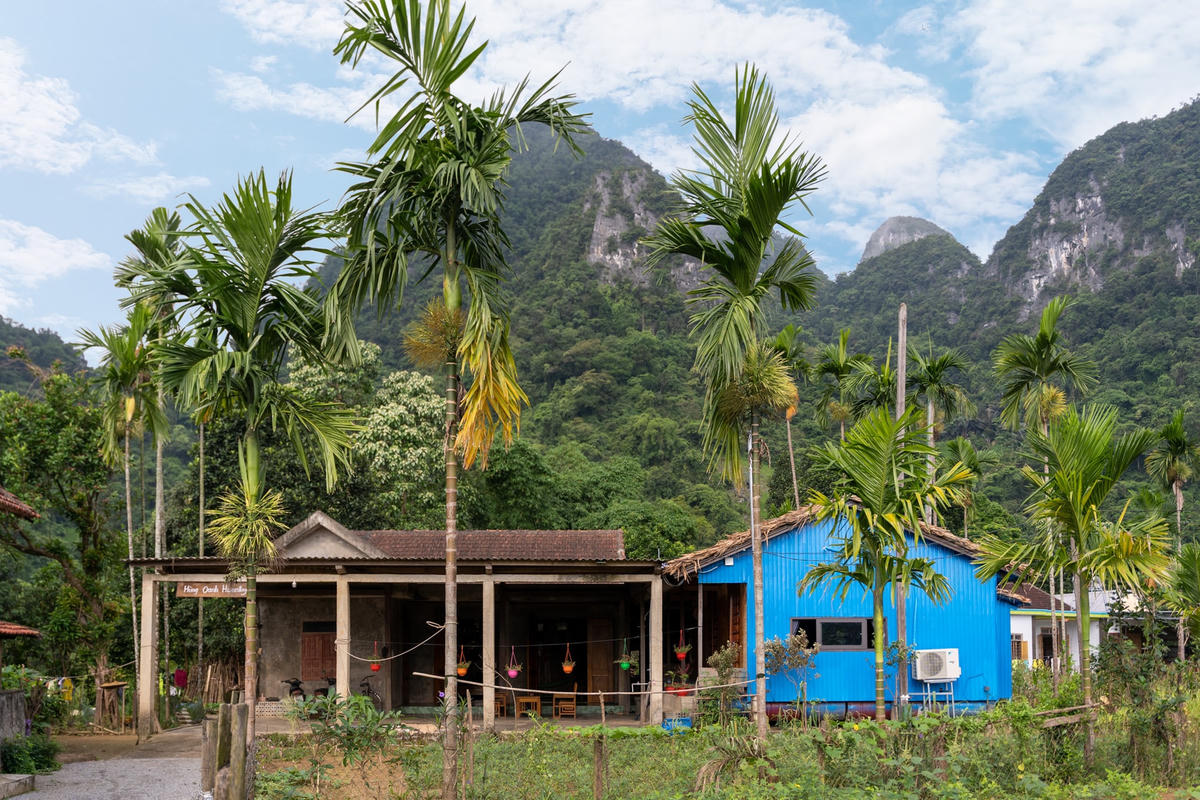 Một homestay thích ứng với thời tiết ở xã Tân Hóa.