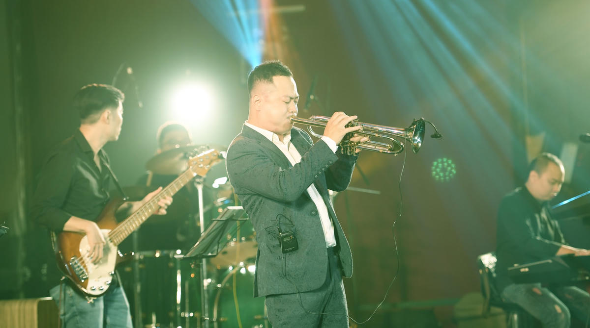 Chương trình được chia làm 2 phần, tâm điểm của chương trình là các ca khúc viết về Hà Nội.