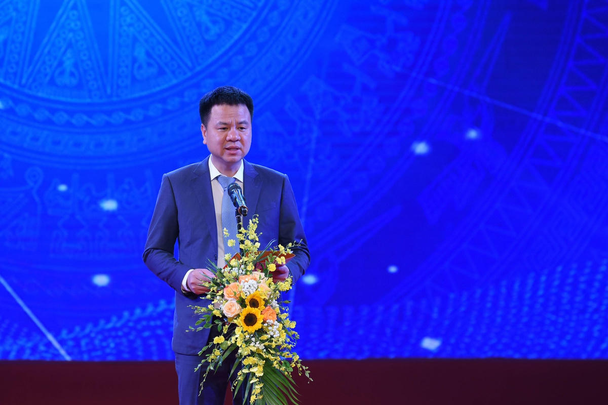 Ông Triệu Ngọc Lâm - Tổng Biên tập Báo Giáo dục và Thời đại, Phó Trưởng ban thường trực Ban tổ chức phát biểu tại Lễ trao Giải.