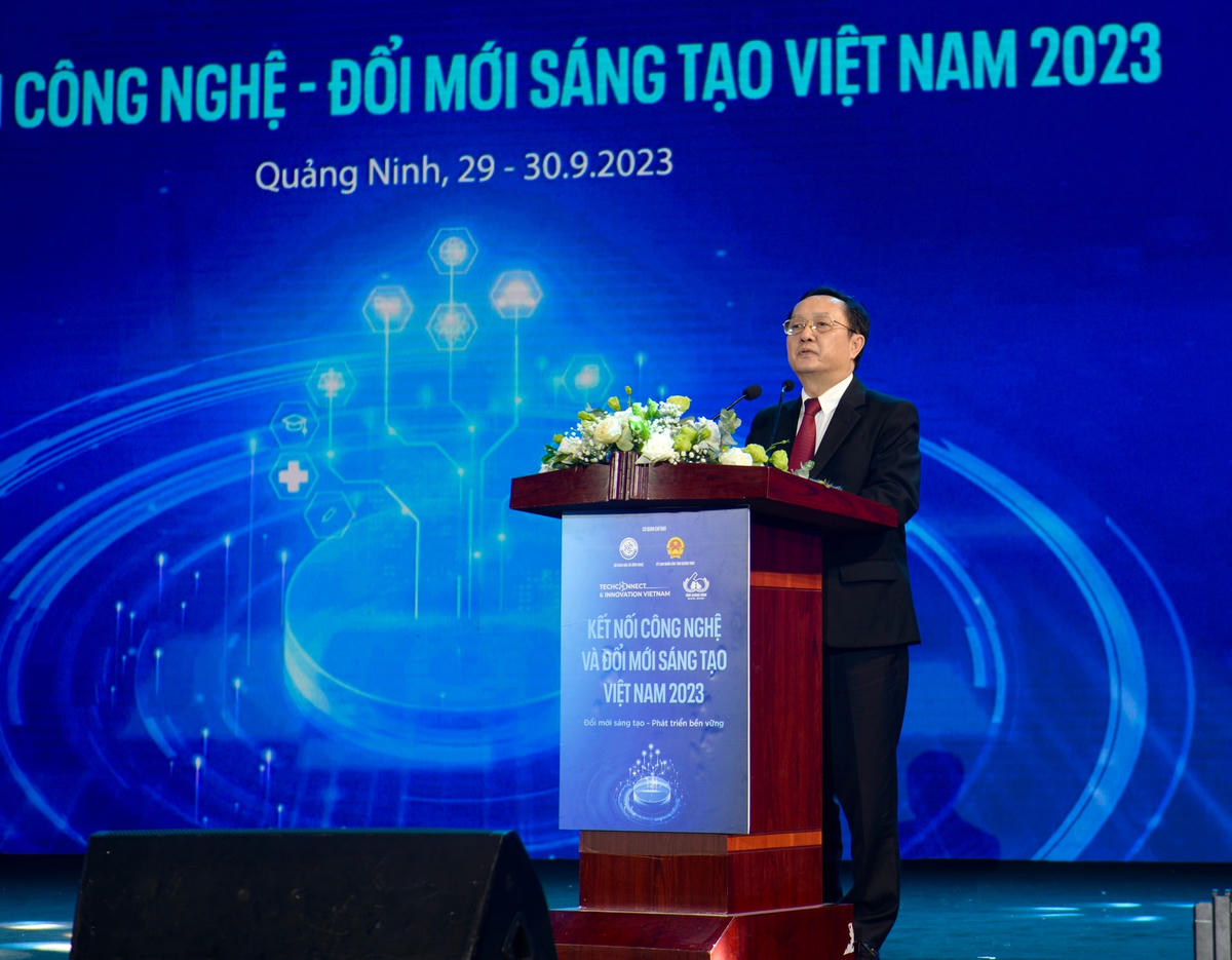 Bộ trưởng Bộ Khoa học – Công nghệ Huỳnh Thành Đạt phát biểu khai mạc sự kiện.