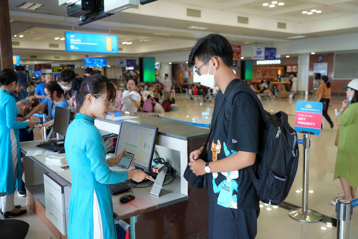 VNeID giúp tạo thuận lợi cho công tác quản lý tại sân bay, giảm thiểu rủi ro an ninh và tiết kiệm thời gian thủ tục.